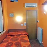 בית אירוח Porto Recanati Zimmer פורטו רקנאטי