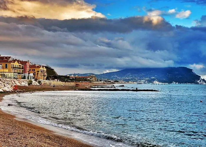 Rum i privatbostad Porto Recanati Zimmer *